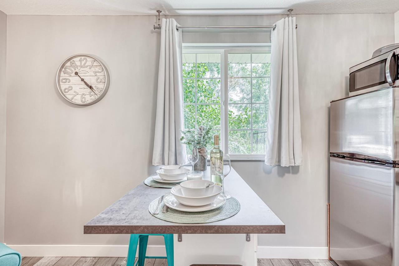 Lighthouse Kitchen Suites Near Auburn Waterloo I-69 Exit 334 Экстерьер фото